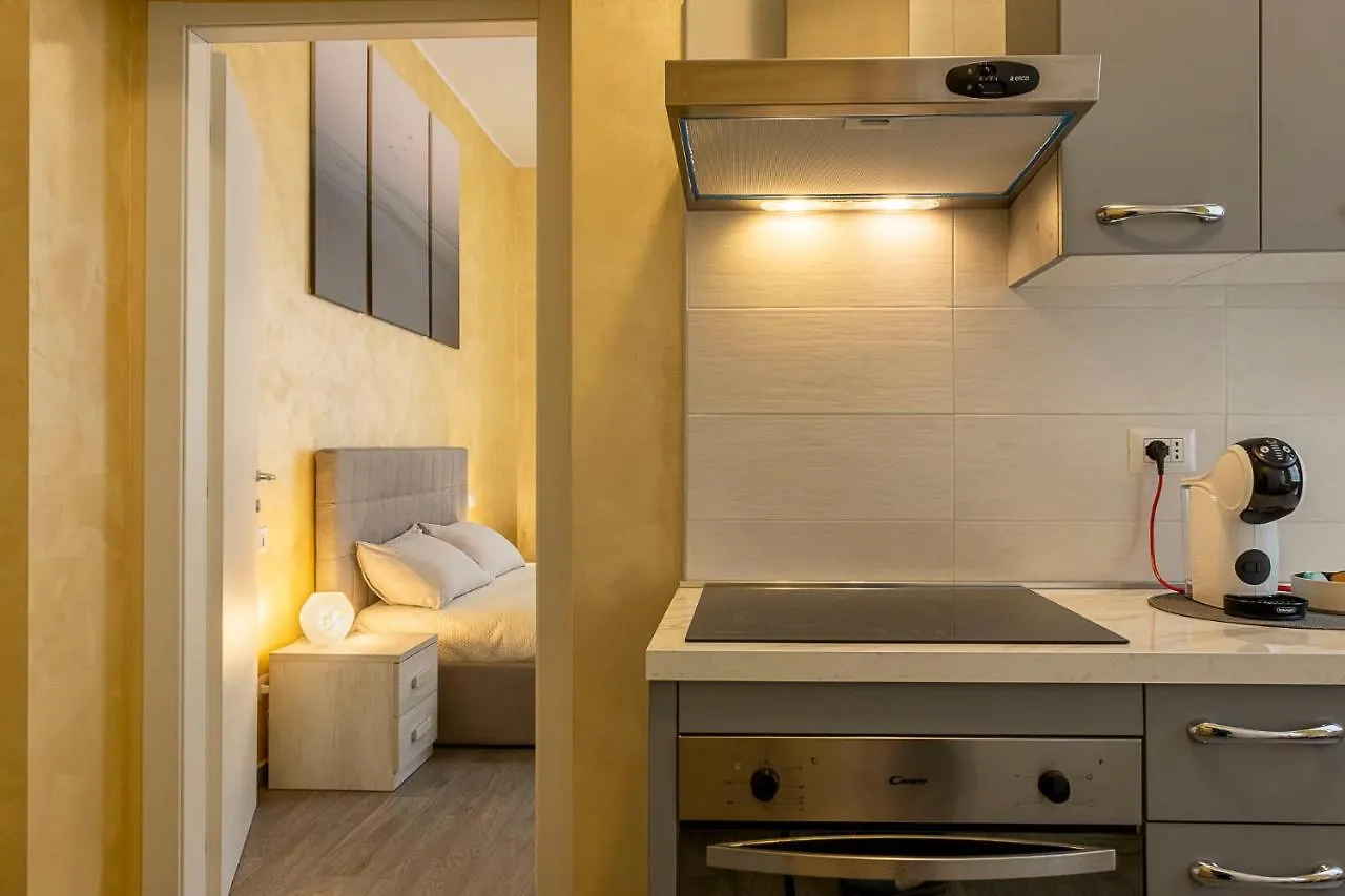 Leader Apartment 2 - Monzino - Hockey Msg Arena - Linate - Μιλάνο 0*,  Ιταλία
